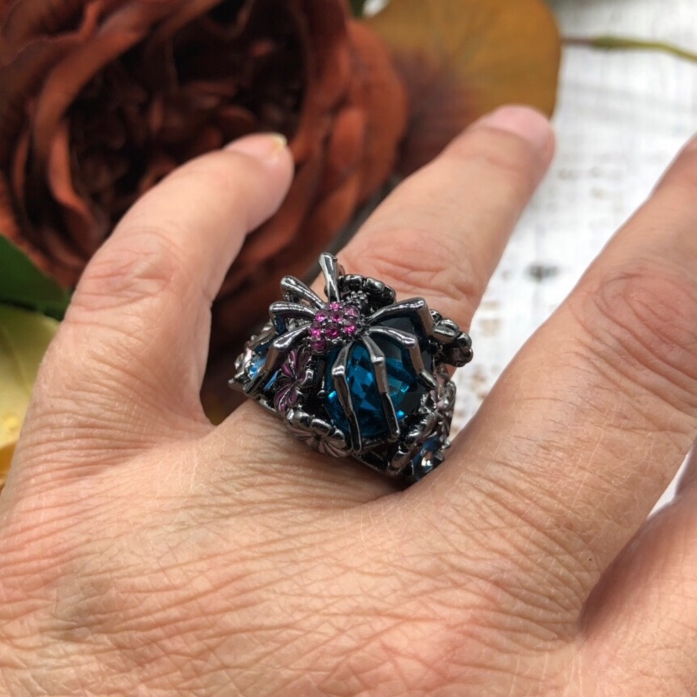 Spider ring, very colorful. Gunmetal black